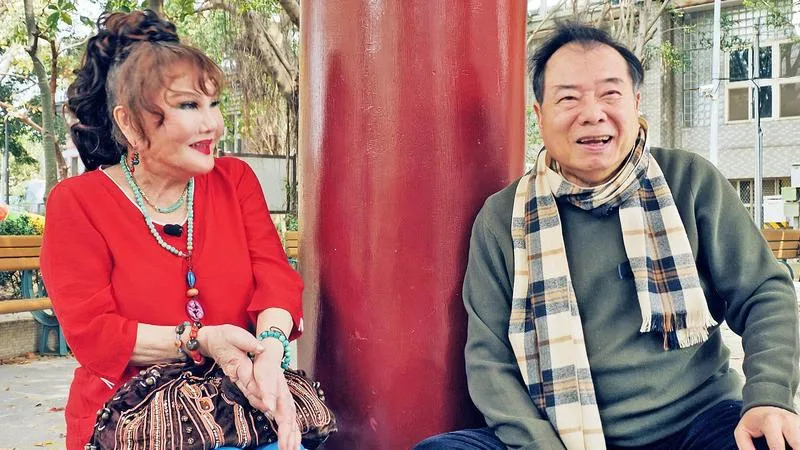 被誤認成夫妻！澎澎隔40年「再搭檔廖峻」默契十足　認了「2人真實關係」：這輩子找不到第二個