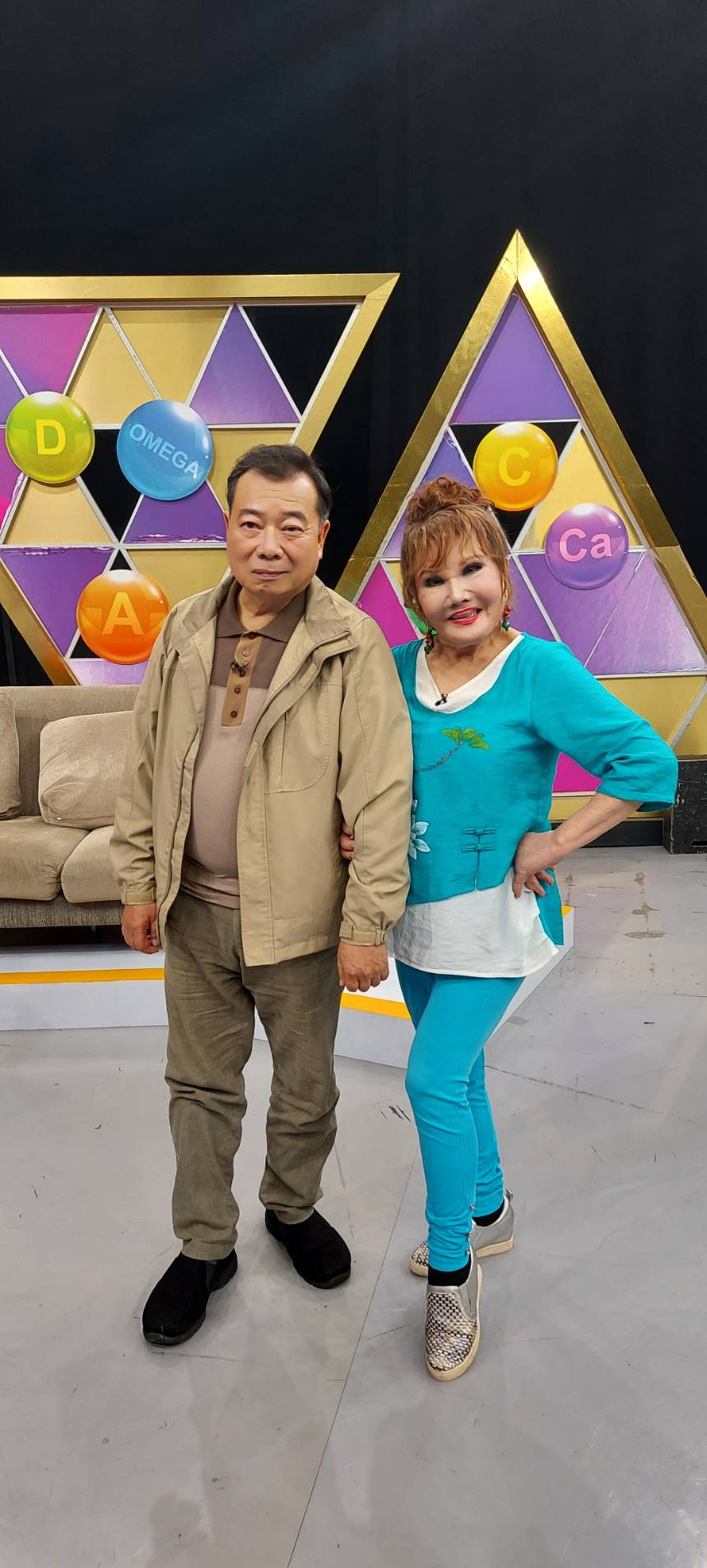 被誤認成夫妻！澎澎隔40年「再搭檔廖峻」默契十足　認了「2人真實關係」：這輩子找不到第二個