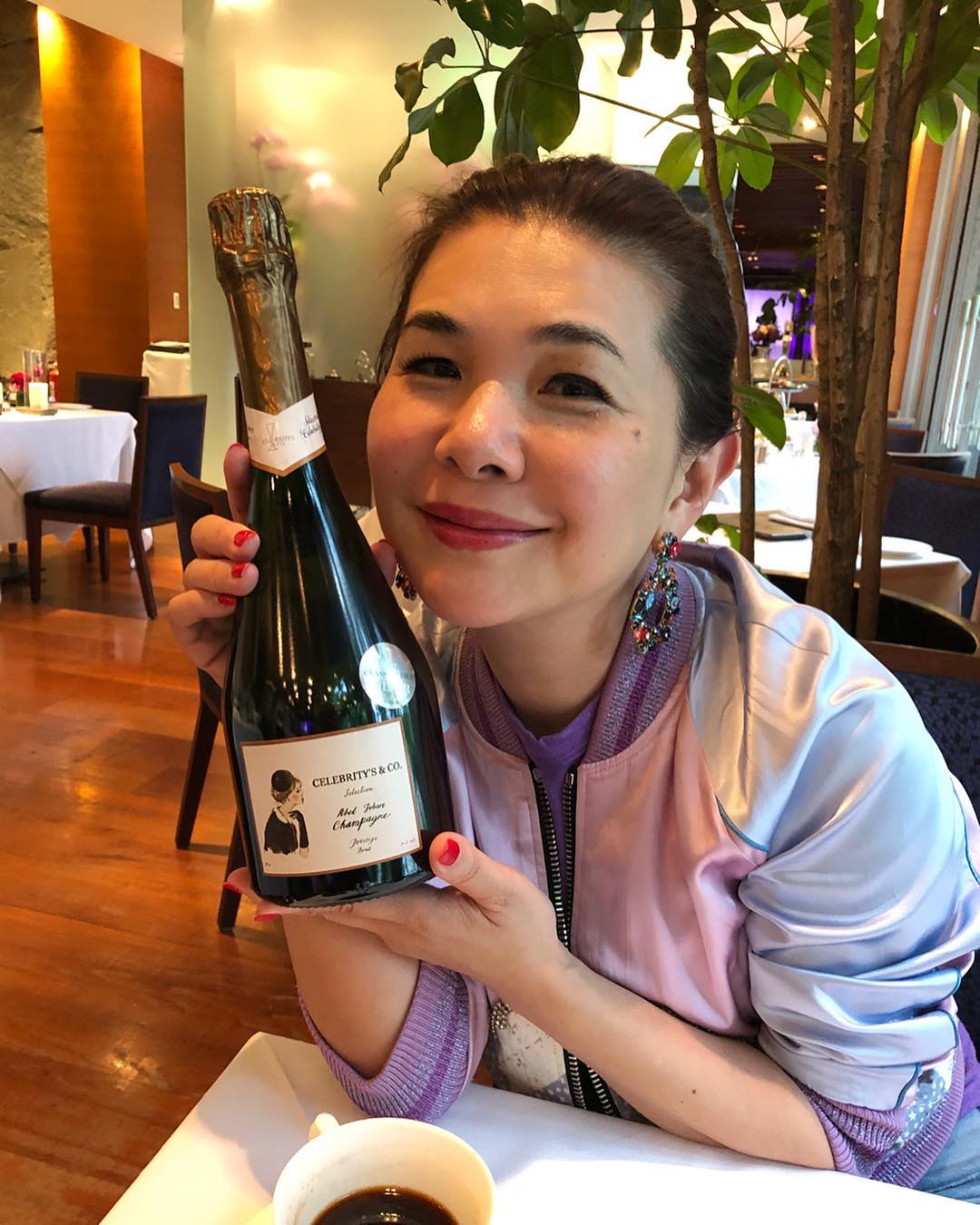 張清芳17歲愛子曝光！罕開金嗓「五官完全遺傳媽媽」　當他一上台「台下婆媽驚聲尖叫」