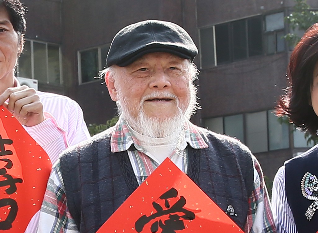 撐不下去了！83歲資深男星「飽受5癌折磨」輕生離世　要求遺孀「賣房不留女兒」曝唏噓內幕