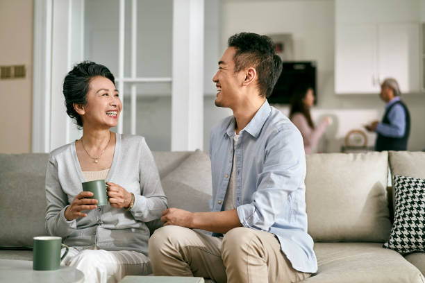 21歲獨子在外租屋！租約到期「開口要帶女友回家住」媽卻不願意　她愣問該怎麼拒絕「網秒提1解方」