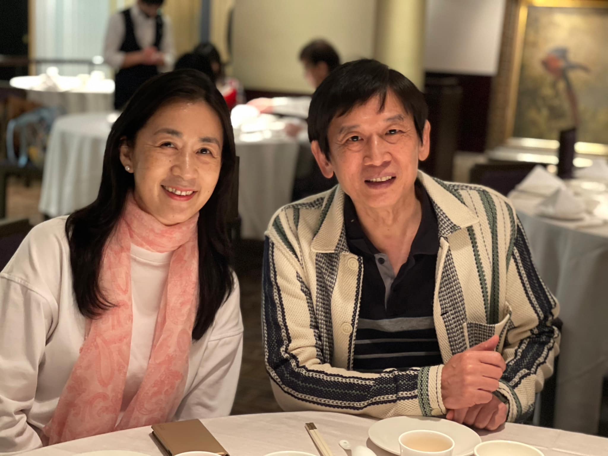 時隔22年回來了！「廣播夢中情人再露面」氣質美貌都沒變　近30年膝下無子「突興奮宣布新身分」