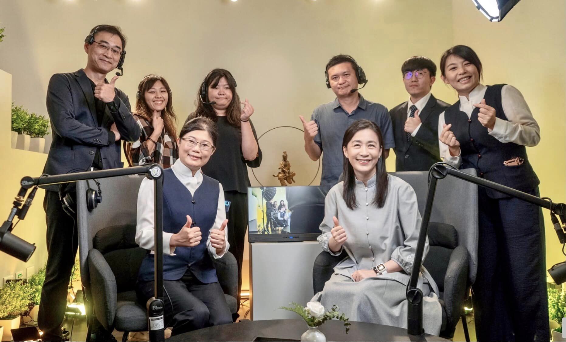 時隔22年回來了！「廣播夢中情人再露面」氣質美貌都沒變　近30年膝下無子「突興奮宣布新身分」