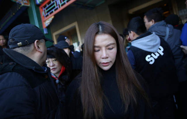 出生不被疼愛！名主持患癌「父母不聞不問」她仍堅持孝親　婚後「伺候癱瘓公公到臨終」多了雙倍的愛