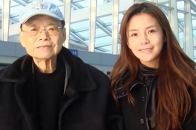 出生不被疼愛！名主持患癌「父母不聞不問」她仍堅持孝親　婚後「伺候癱瘓公公到臨終」多了雙倍的愛