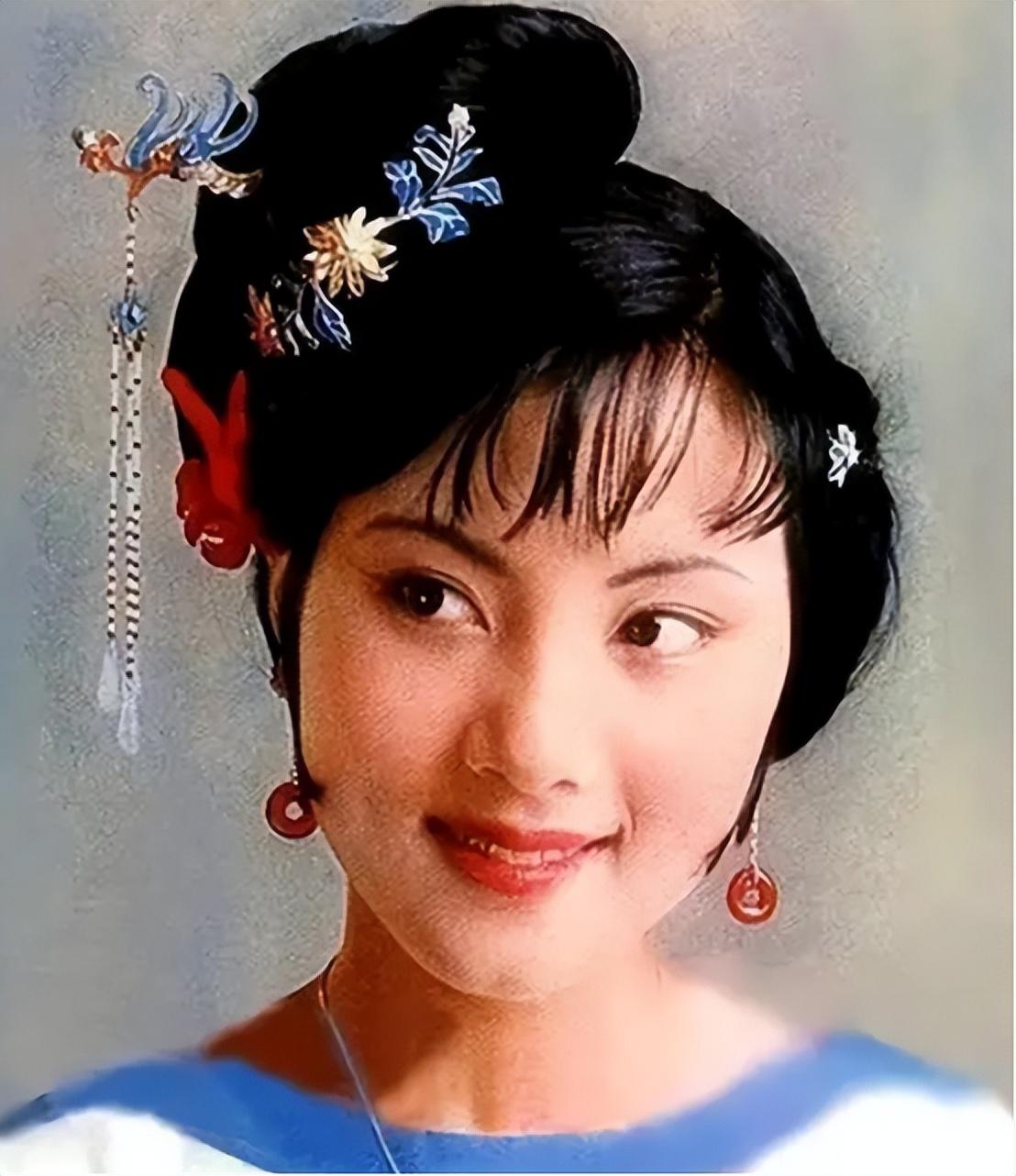 年僅28歲！知名女星「13樓縱身一躍」悲情離世　「17歲一夜成名」父母卻拒不參加葬禮
