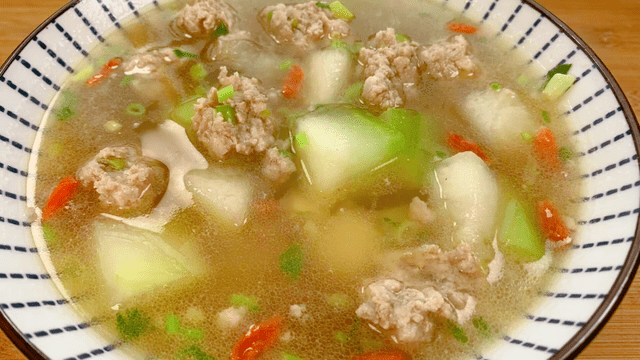 喝綠豆湯不如吃它！夏天「清熱解毒第一瓜」　菜場遇到必買：減肥排便