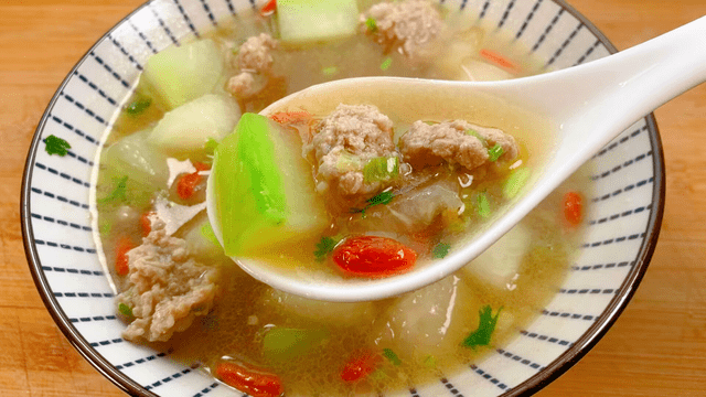 喝綠豆湯不如吃它！夏天「清熱解毒第一瓜」　菜場遇到必買：減肥排便