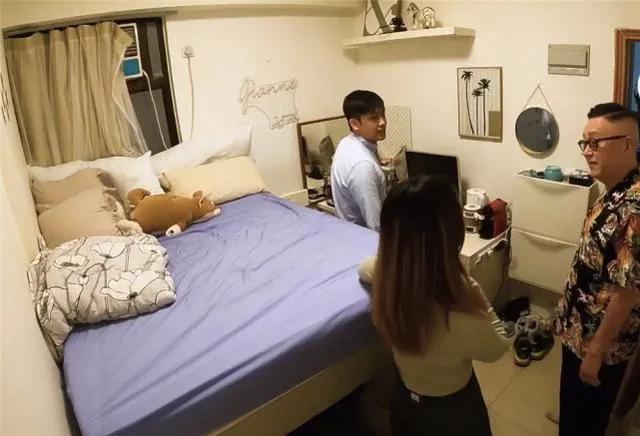 花了430萬！新婚夫妻「買下2.7坪婚房」　太狹窄「只能在廁所洗碗」看完全貌網友說：這也叫房子?