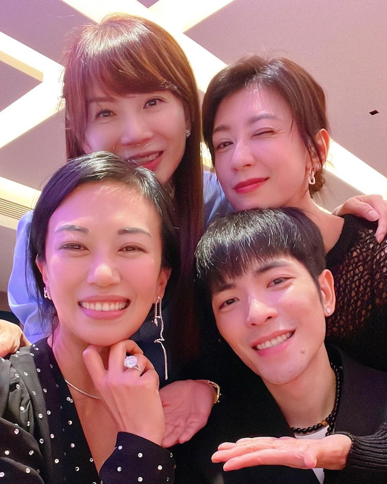 姊弟戀差13歲！蕭敬騰未婚妻「超狂家世曝光」爸爸是圈內大咖　「1招讓蕭爸點頭」16年只愛她