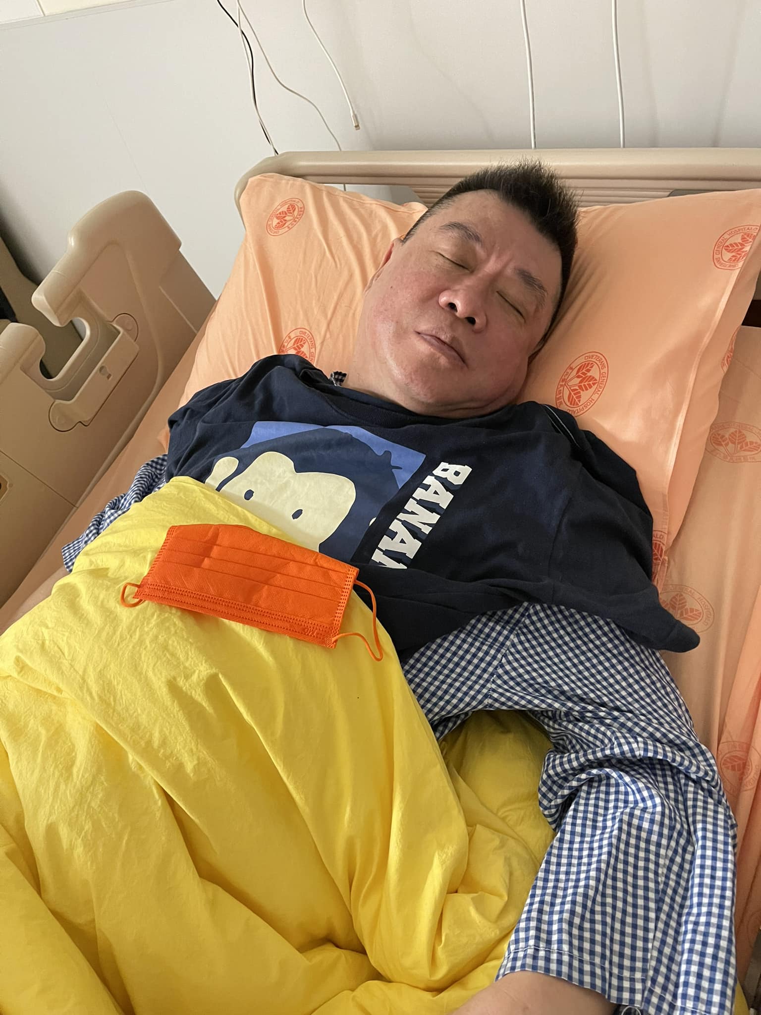 2度送醫住院！孫德榮轉念「不再當大砲」得罪演藝圈　一生不婚「笑喊多了三孩」享受當爸