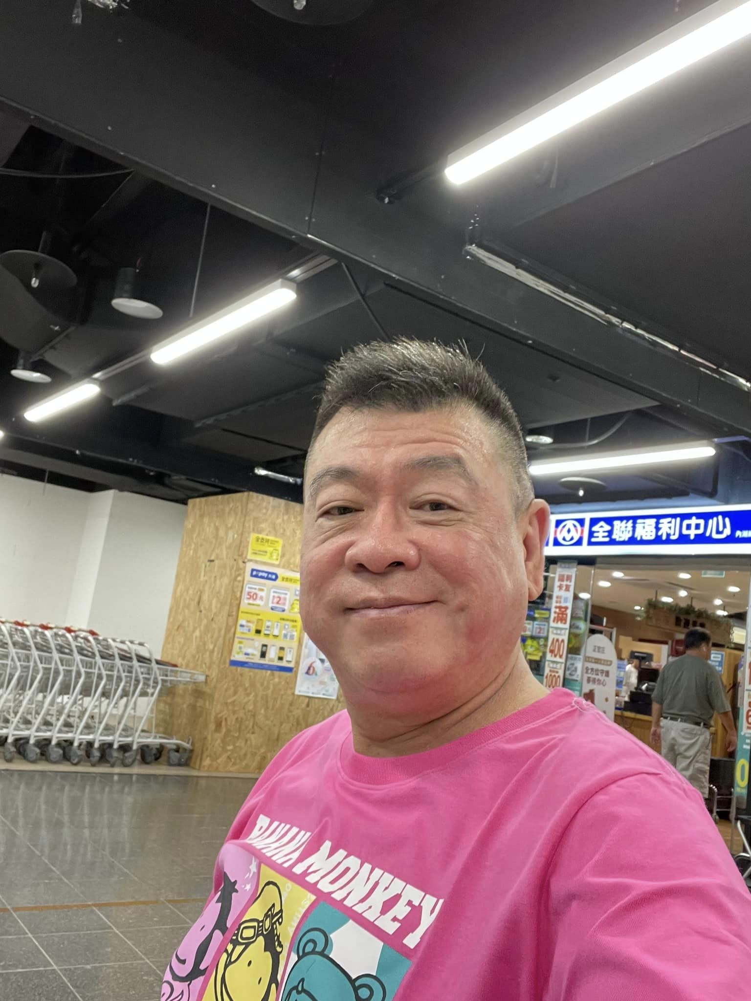  2度送醫住院！孫德榮轉念「不再當大砲」得罪演藝圈　一生不婚「笑喊多了三孩」享受當爸
