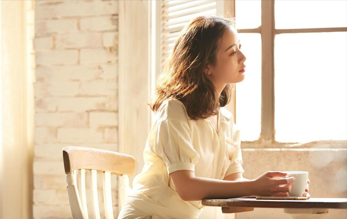兒子月薪10萬！提款卡上交家事全包「兒媳卻嫌他沒本事」硬要離婚　3年後「我接到一通陌生電話」笑了