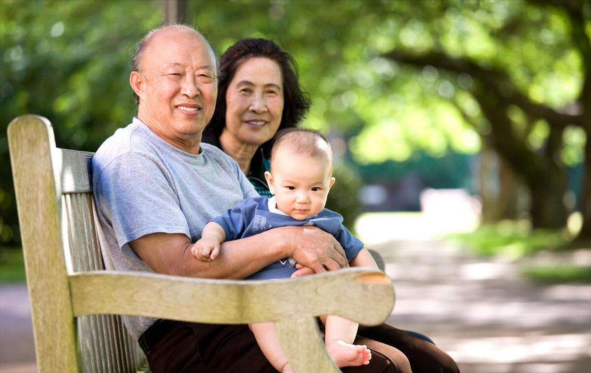 兒子月薪10萬！提款卡上交家事全包「兒媳卻嫌他沒本事」硬要離婚　3年後「我接到一通陌生電話」笑了