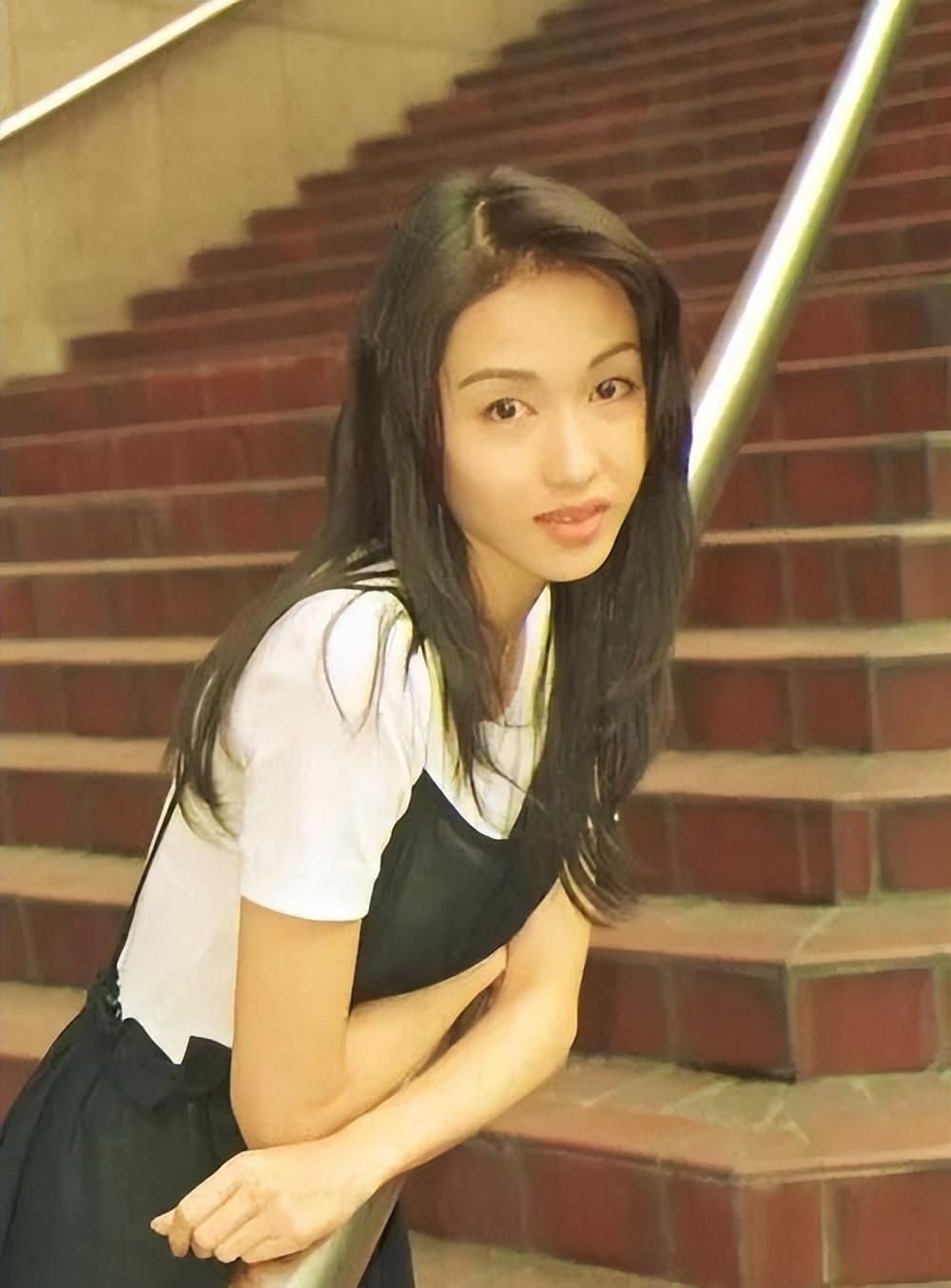 小花旦變美女總裁！她嫁給「大15歲的殘疾富豪」　一家5口3人殘疾：風光背後飽含心酸