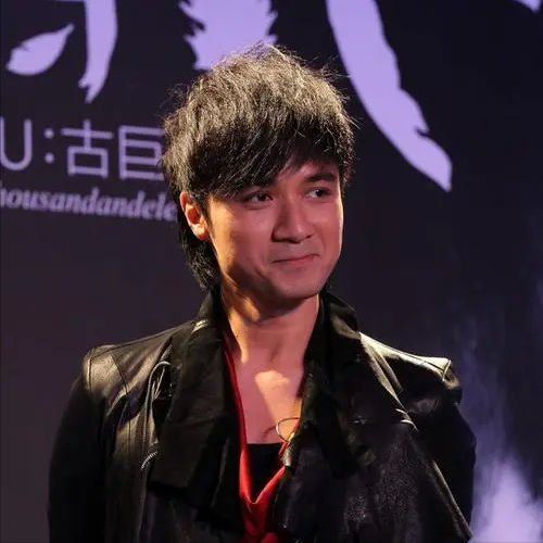 相伴22年！她以經紀人身份「嫁給情歌天王」　為他「52歲高齡產子」今近況曝光：羨煞眾人