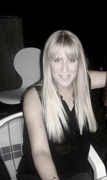 想要當花瓶！她花400萬「把自己整成塑膠芭比」　原本臉蛋曝光「網友一看超傻眼」：太可惜了吧