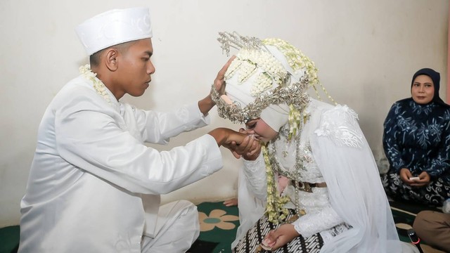 新婚妻「買炸雞失蹤12天」！老公心急報警「找到人卻心碎了」