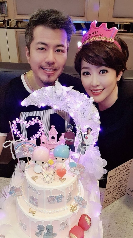 結婚14年！黃國倫遭諷「當躺平族吃軟飯」開演唱會要靠老婆  寇乃馨「親自揭穿事實」：是我賺到