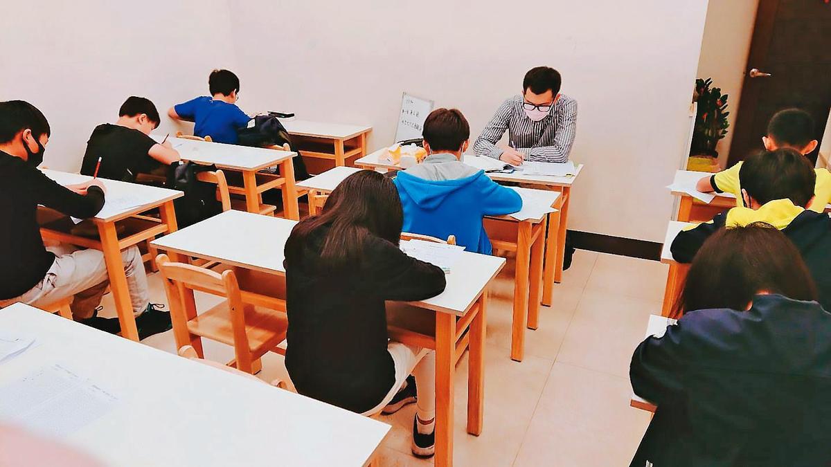 徐薇分校遭法院查封！前教師痛批「執行長欠債百萬」　心寒「飆罵優良老師逼離職」本人回應了