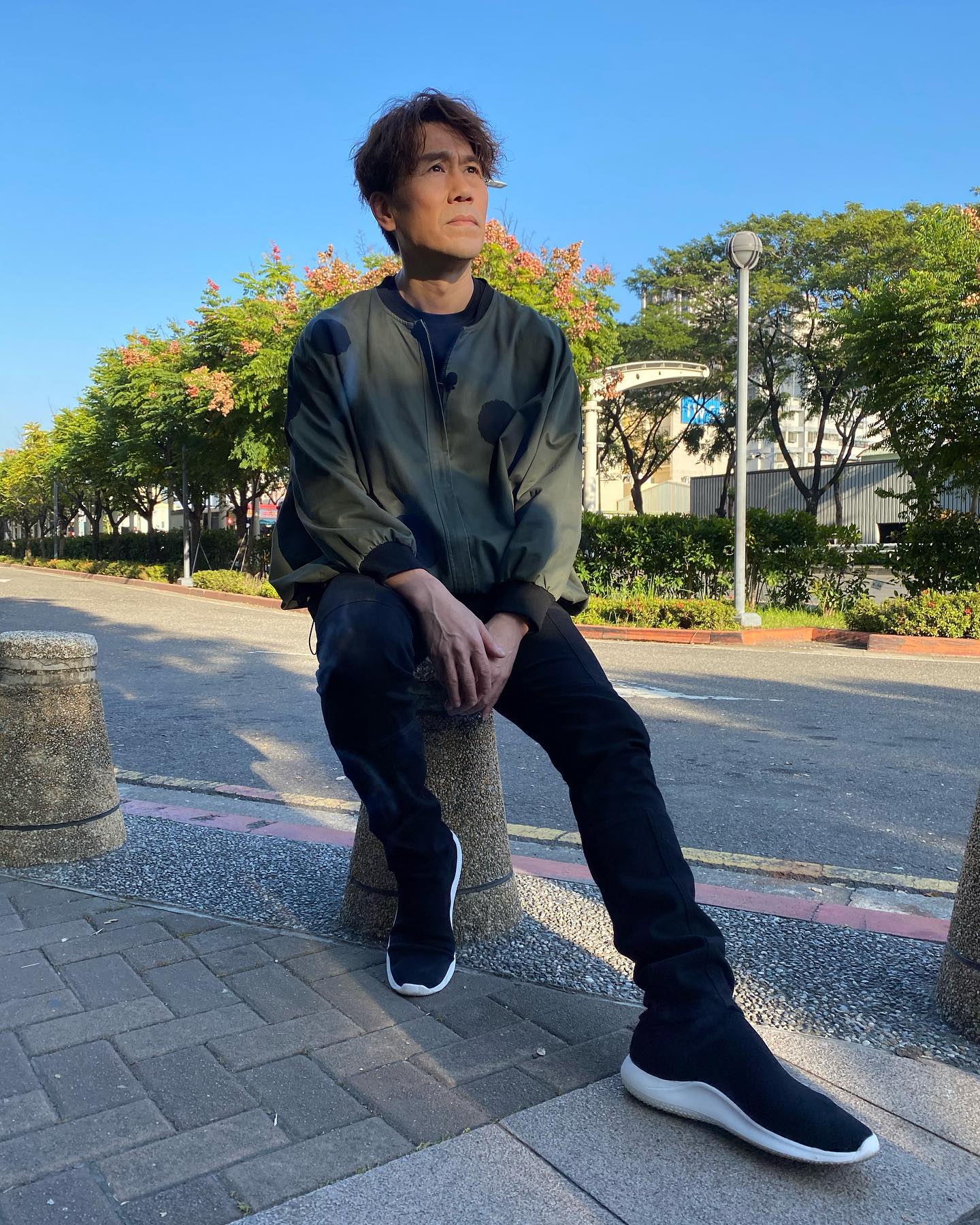 昏迷7天沒意識!羅時豐「被家人抬進醫院」查不出原因 驚曝「眼睛睜開卻動不了」:差點掛掉