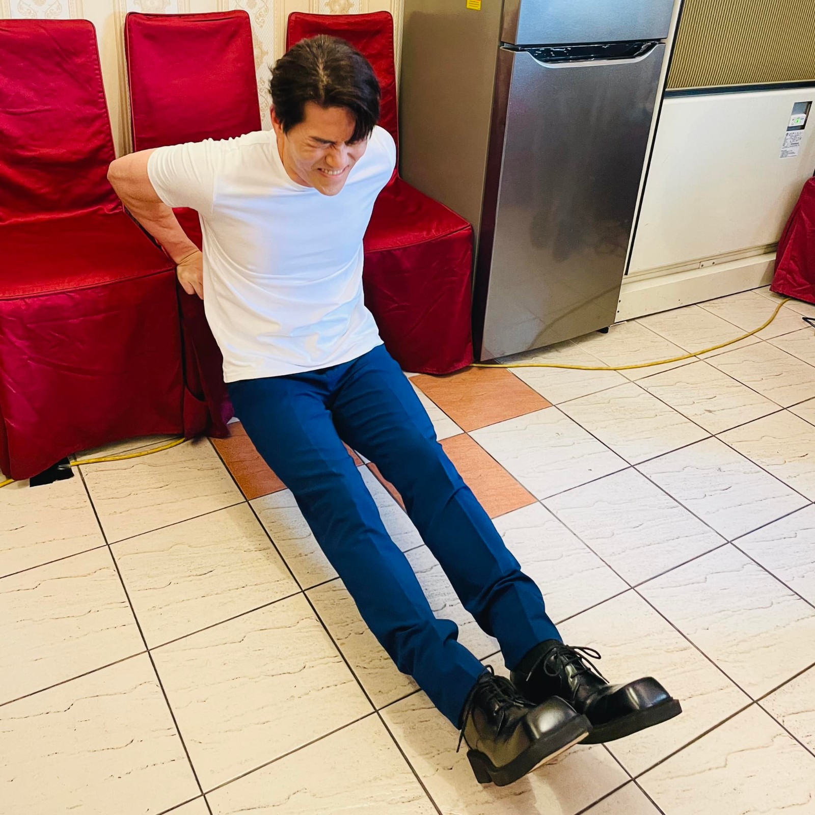 昏迷7天沒意識!羅時豐「被家人抬進醫院」查不出原因 驚曝「眼睛睜開卻動不了」:差點掛掉