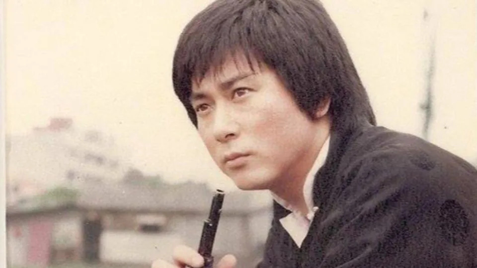 才梅開四度!一代小生自爆「配偶欄是空的」8年婚變 火大切割「小28歲歌后妻」:她不想犯重婚罪