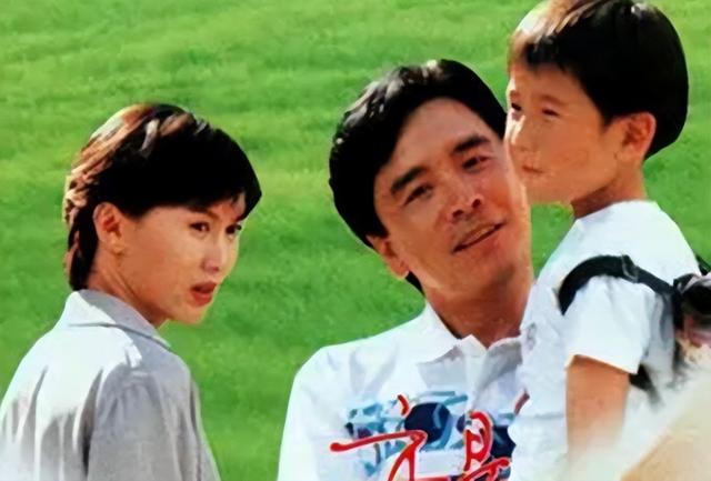 息影23年！小童星「當紅為顧學業急流勇退」近況曝光　長大「當人民保姆」陽光帥氣