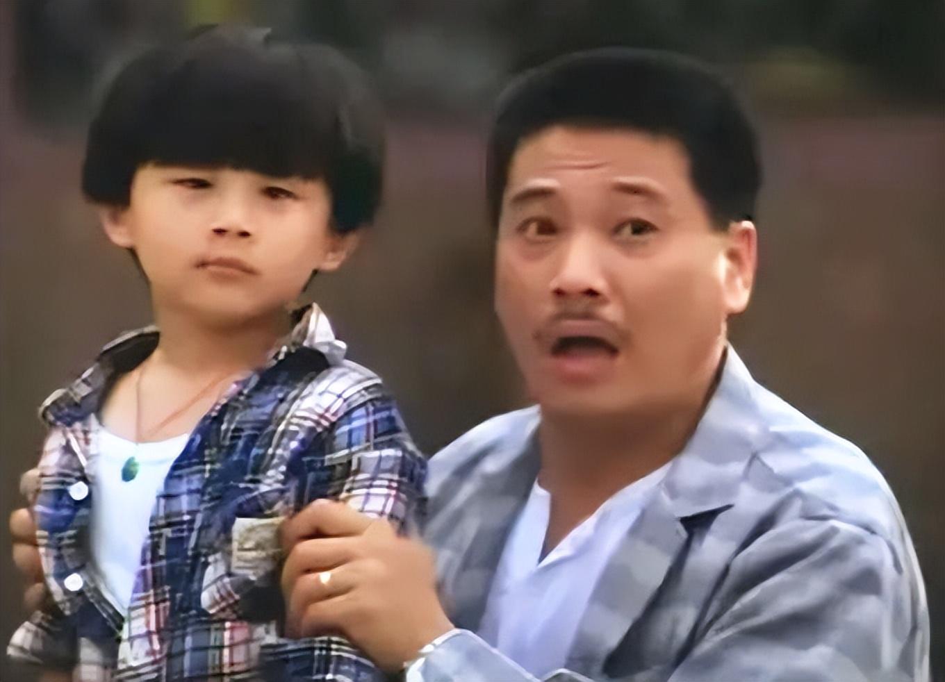 息影23年！小童星「當紅為顧學業急流勇退」近況曝光　長大「當人民保姆」陽光帥氣