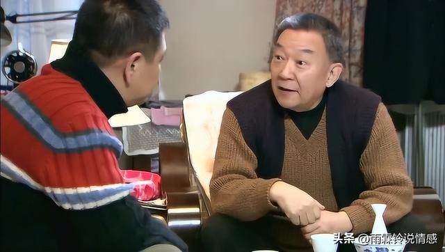 把岳父接回家養老！照顧21年「每天豐衣足食」親友都感動　他走後突收到銀行簡訊「內容卻讓我震怒」