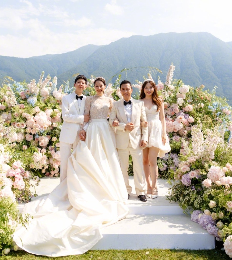 結婚20周年！大咖男星寵「小17歲愛妻」赴義大利補辦婚禮　「這次多了兒女」現場星光熠熠