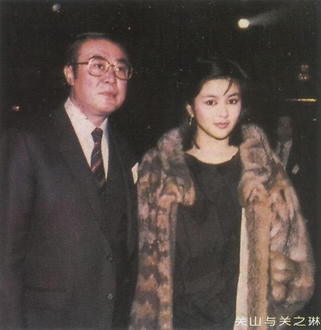 女兒比自己還有名！資深演員「斷絕女兒28年」徹底撕破臉　「愛女豪砸1500萬安葬」淚送父最後一程