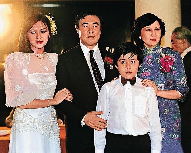 女兒比自己還有名！資深演員「斷絕女兒28年」徹底撕破臉　「愛女豪砸1500萬安葬」淚送父最後一程