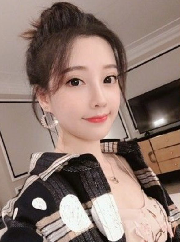 馮提莫勇敢抗癌心路歷程曝光 曾因癌症一度失去歌唱希望