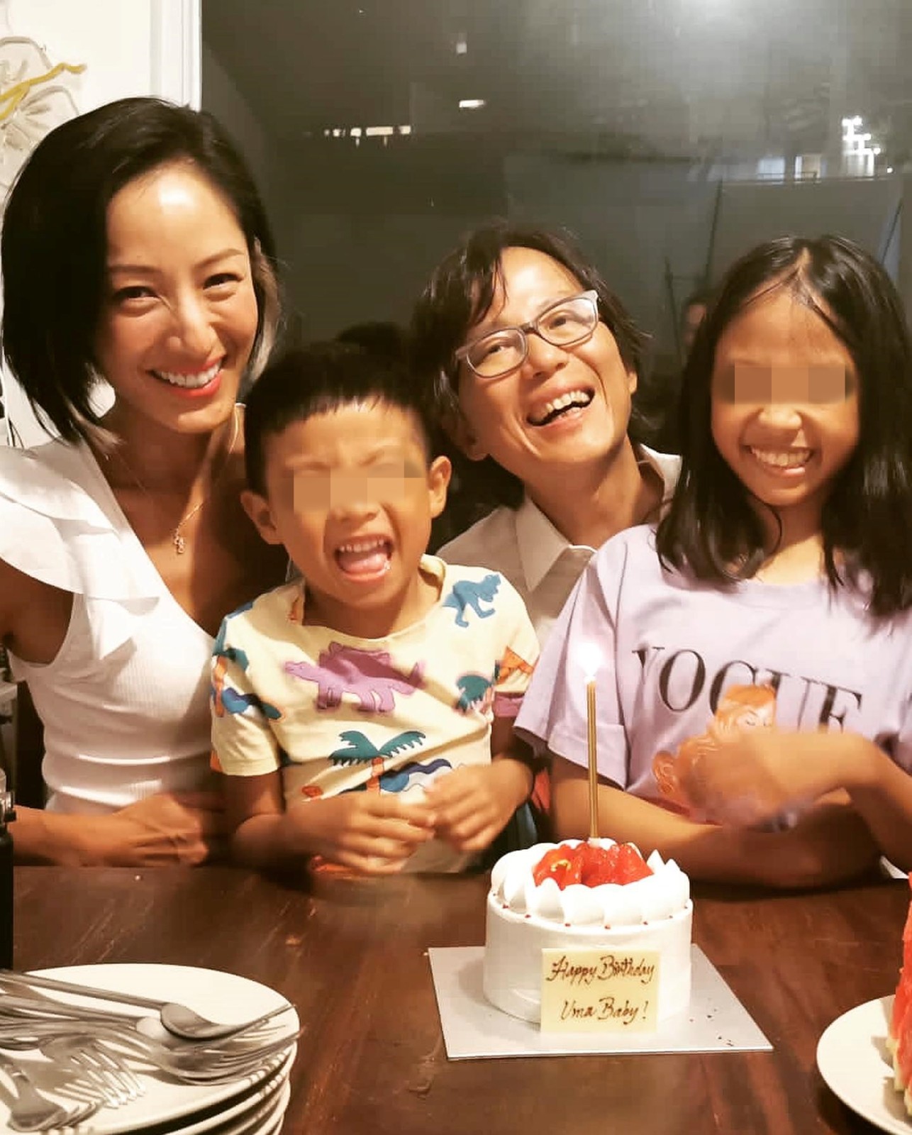 風光嫁珠寶商！46歲女星當媽「突瘦出排骨胸」照片嚇壞眾人　親吐健康狀況「真實體重曝」