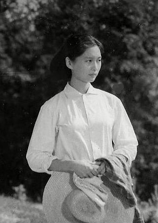 「掛歷女神」天生麗質！爆紅後退圈「中年喪夫」　晚年又病死他鄉：令人唏噓