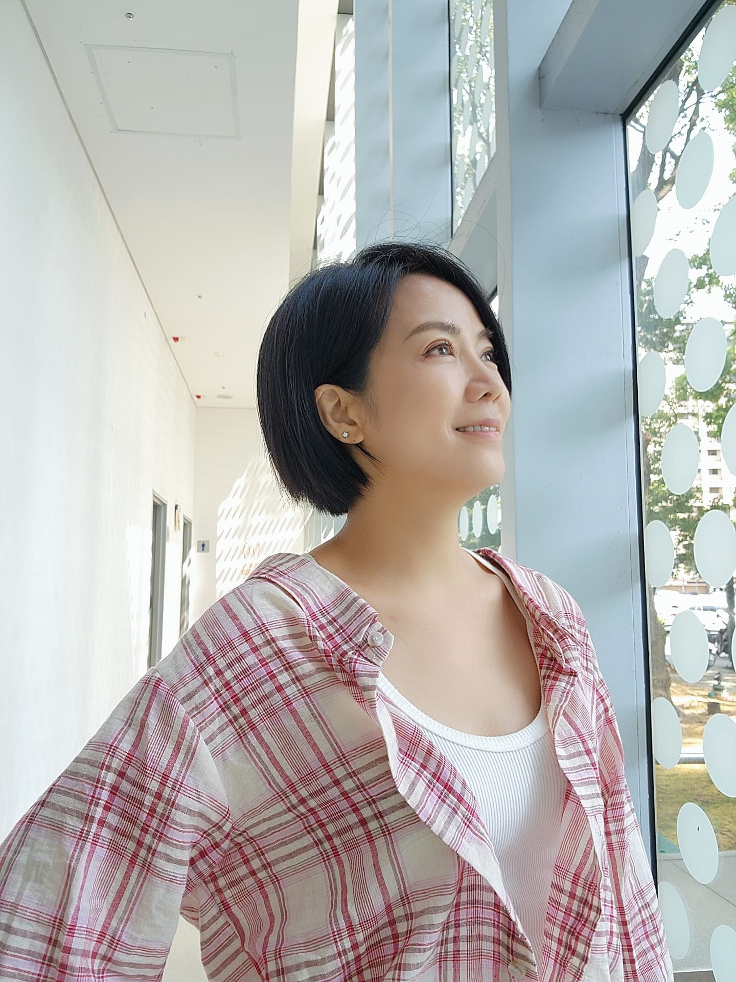 陳仙梅吃飯巧遇「59歲瓊瑤女神」化身小粉絲　「穿搭像大學生」網挖出：緣份其實很深