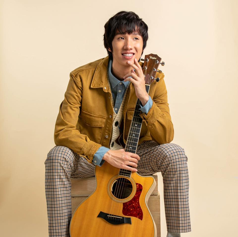捨棄老本行！新人歌手「26歲發首支單曲」星途大開　遭起底「是國家羽球隊選手」真實背景超狂