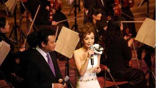 因整容丟掉前程！美女主持人「臉部僵硬、不自然」遭拒看　女星悲吐「無戲可拍」素顏照曝光