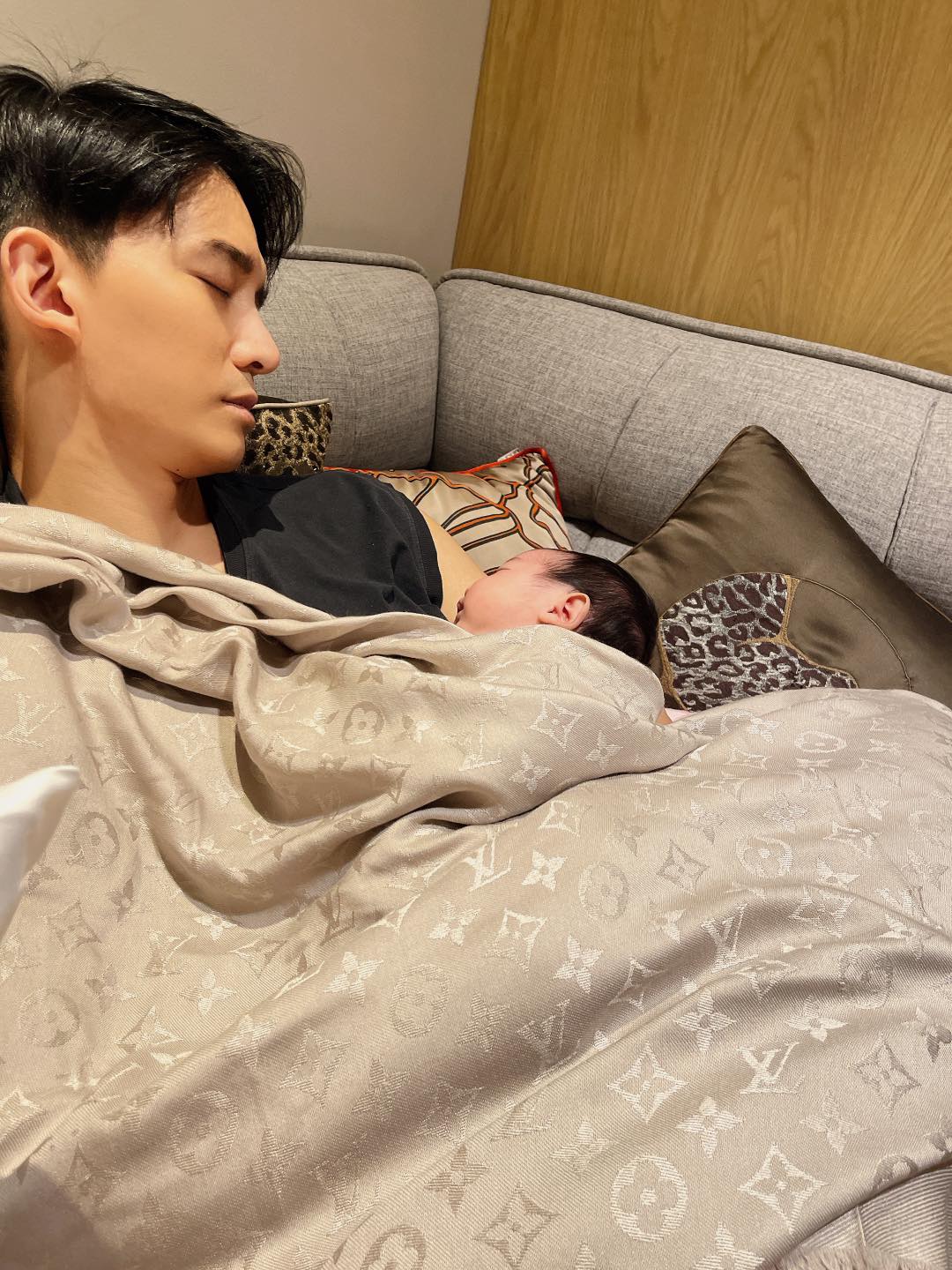 升格新手媽一個月！41歲女星「2功能」嚴重退化　淚吐「產後煎熬心聲」：氣自己怎會這樣
