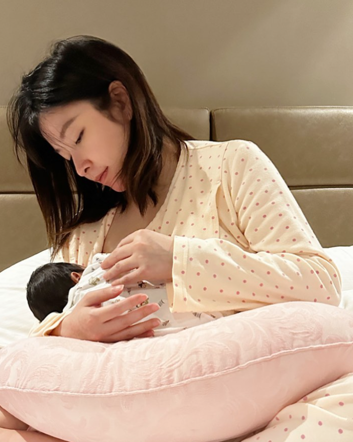 升格新手媽一個月！41歲女星「2功能」嚴重退化　淚吐「產後煎熬心聲」：氣自己怎會這樣