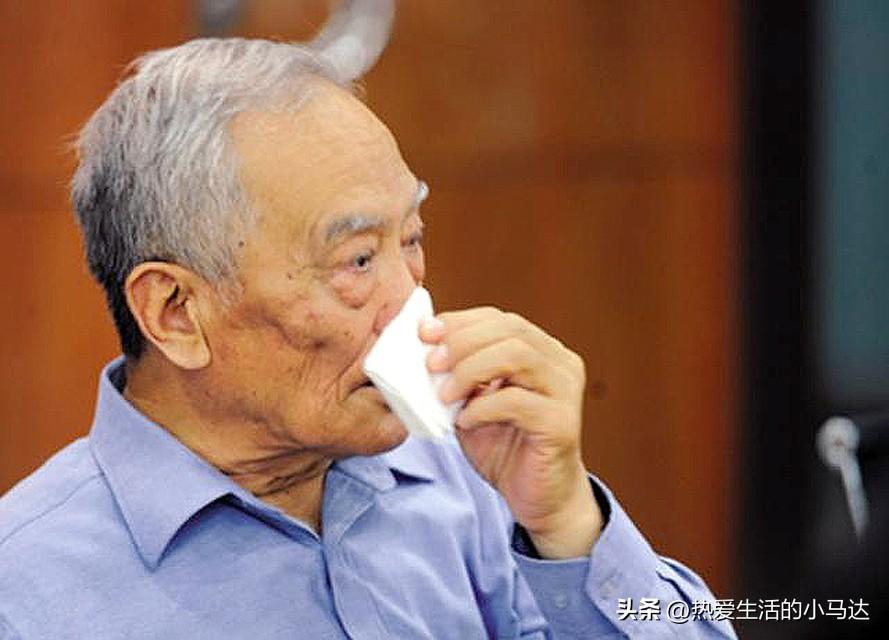 拿2套房子換養老！一雙兒女「只要房子不要我」　我心寒做出「比兒女更無情的選擇」他們一聽慌了