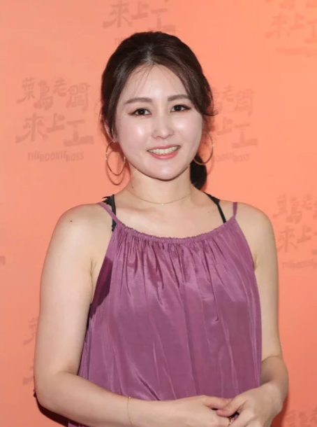 斷開台塑金孫！43歲麻衣「消失演藝圈10年」正式復出　曬「激瘦絕美近照」網全看呆：變回18歲