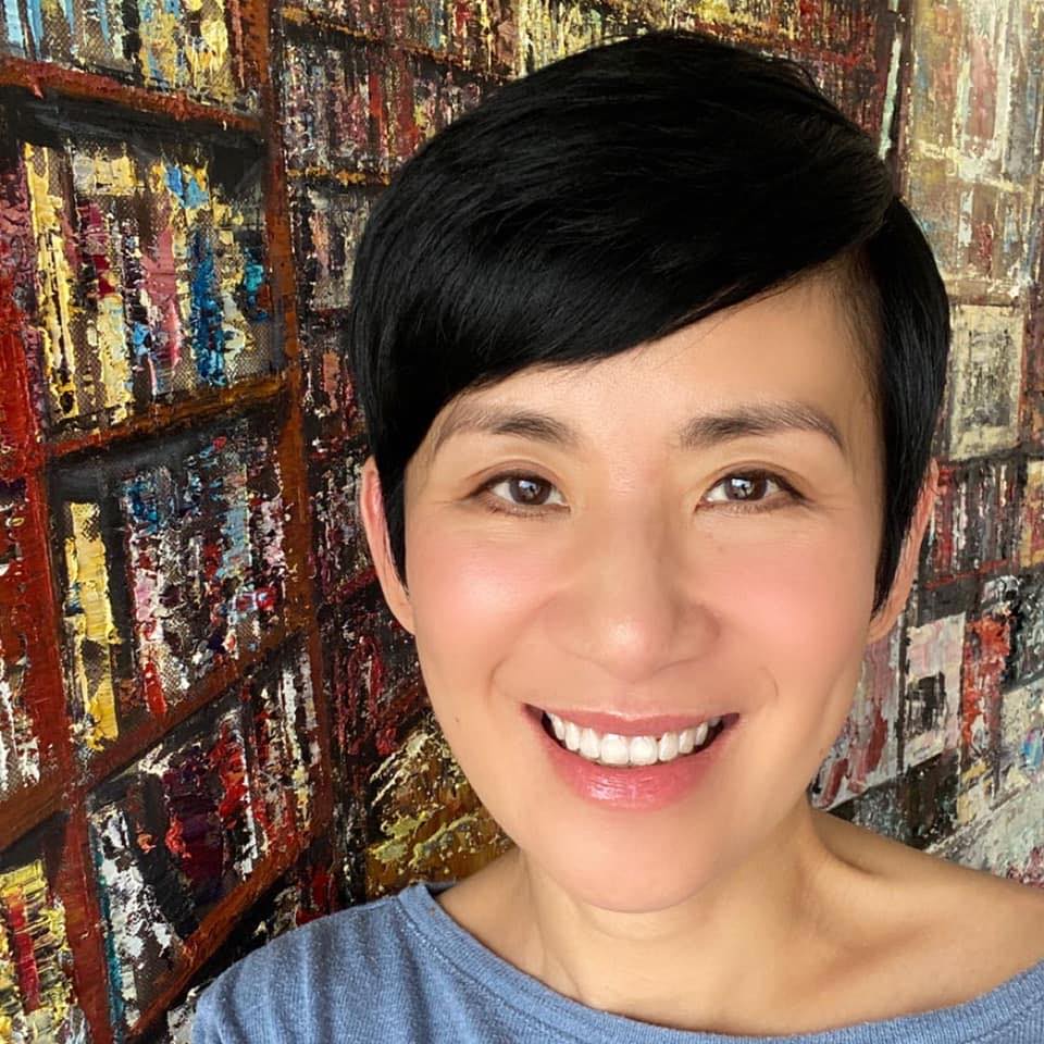 比年輕時更美！57歲大咖影后「染金髮現身」回春凍齡　網驚呼「美貌大勝葉童」不婚被寵愛20年