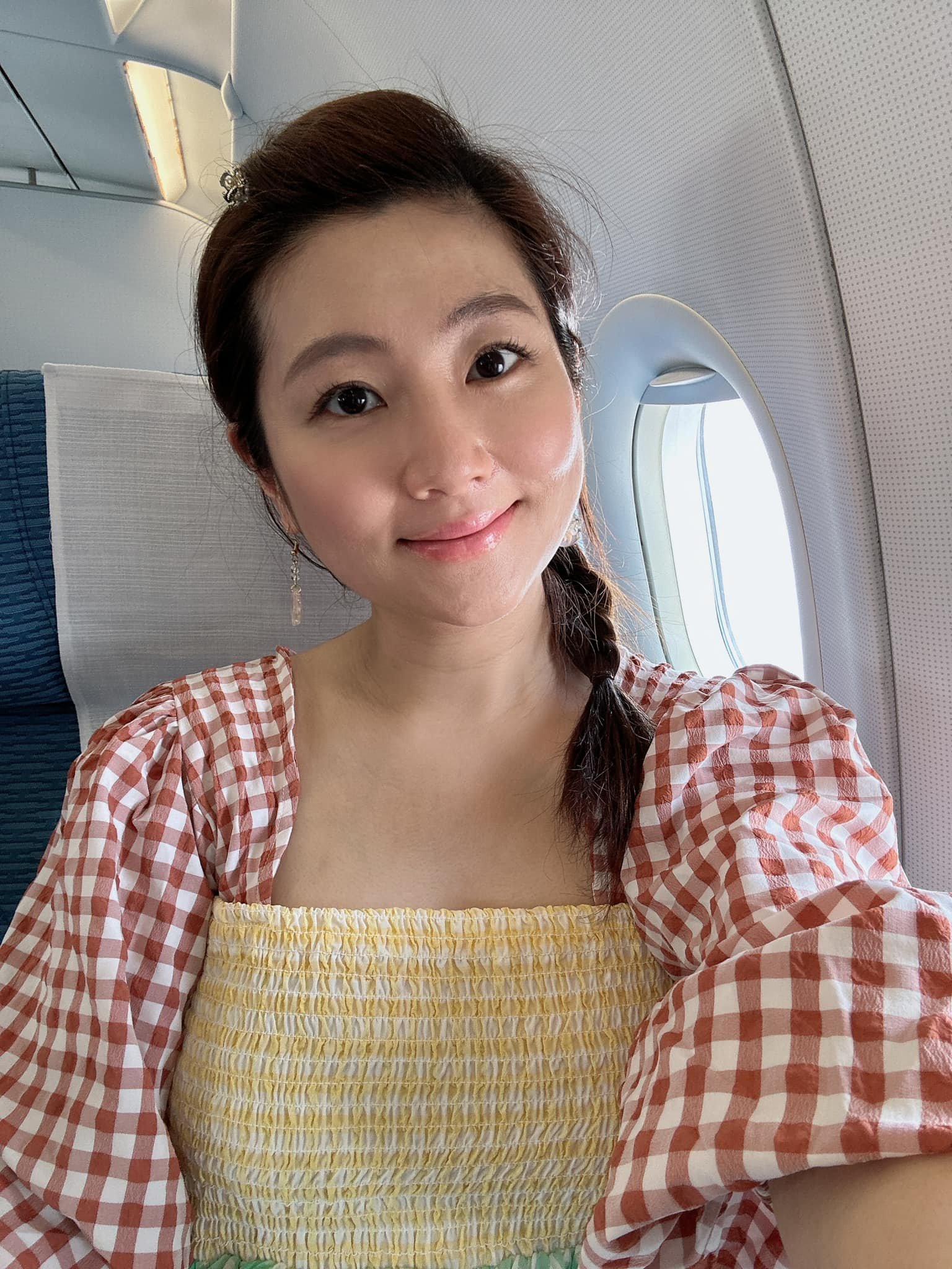 臨盆倒數中！Selina「首曬8個月孕肚」雙手輕捧飄仙氣　41歲懷上「諸多身體不適」：沒一天停過