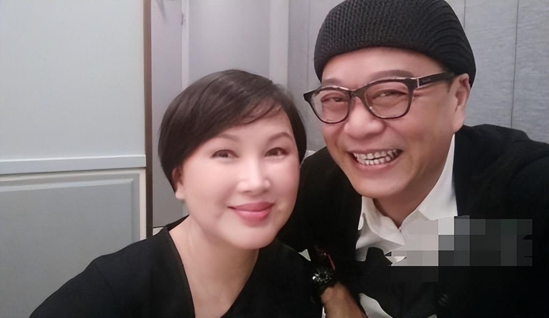 曾是「電視台一姐」！卻被渣男老公騙光家產　如今63歲落寞街頭：一代女神隕落