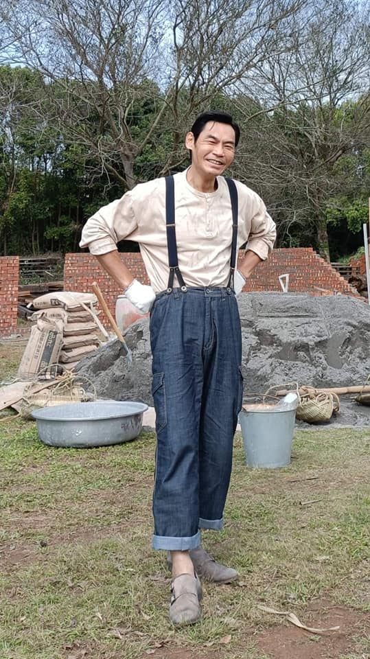 鄰居牽線姻緣！金鐘影帝「54歲才得子」老婆是小21歲陸籍妻　「自曝和嚴父感情不好」當爸才醒悟