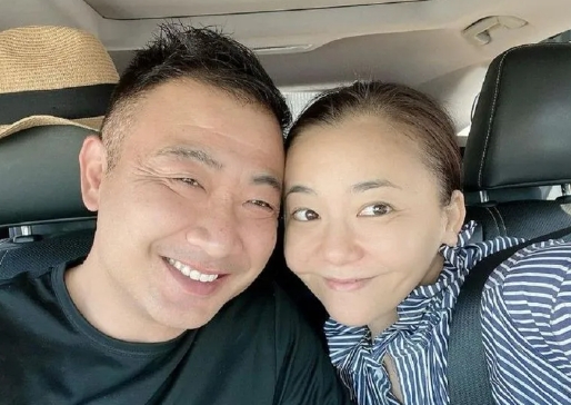 48歲華原朋美婚姻夢碎！隱瞞二婚老公竟有3子，5億贍養費追討無果怒控騙婚