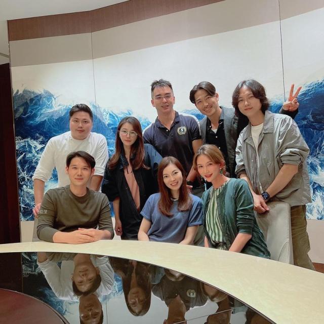 結婚15周年！郭台銘證實「一見鍾情曾馨瑩」目光移不開　「牽線人超大咖」親自見證佳緣