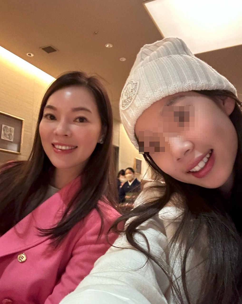結婚15周年！郭台銘證實「一見鍾情曾馨瑩」目光移不開　「牽線人超大咖」親自見證佳緣